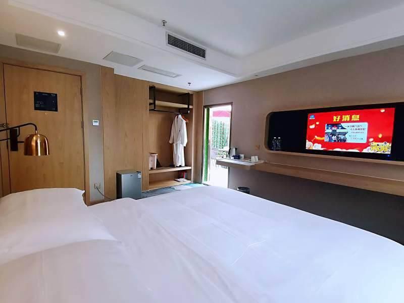 WH - Rongxiang 1 Bed Room with View