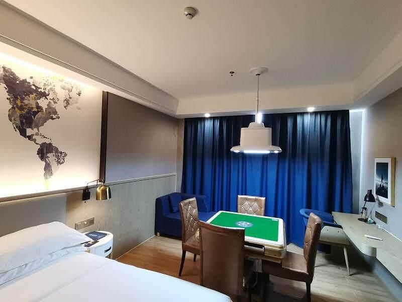 WH - Rongxiang 1 Bed Room, Chess