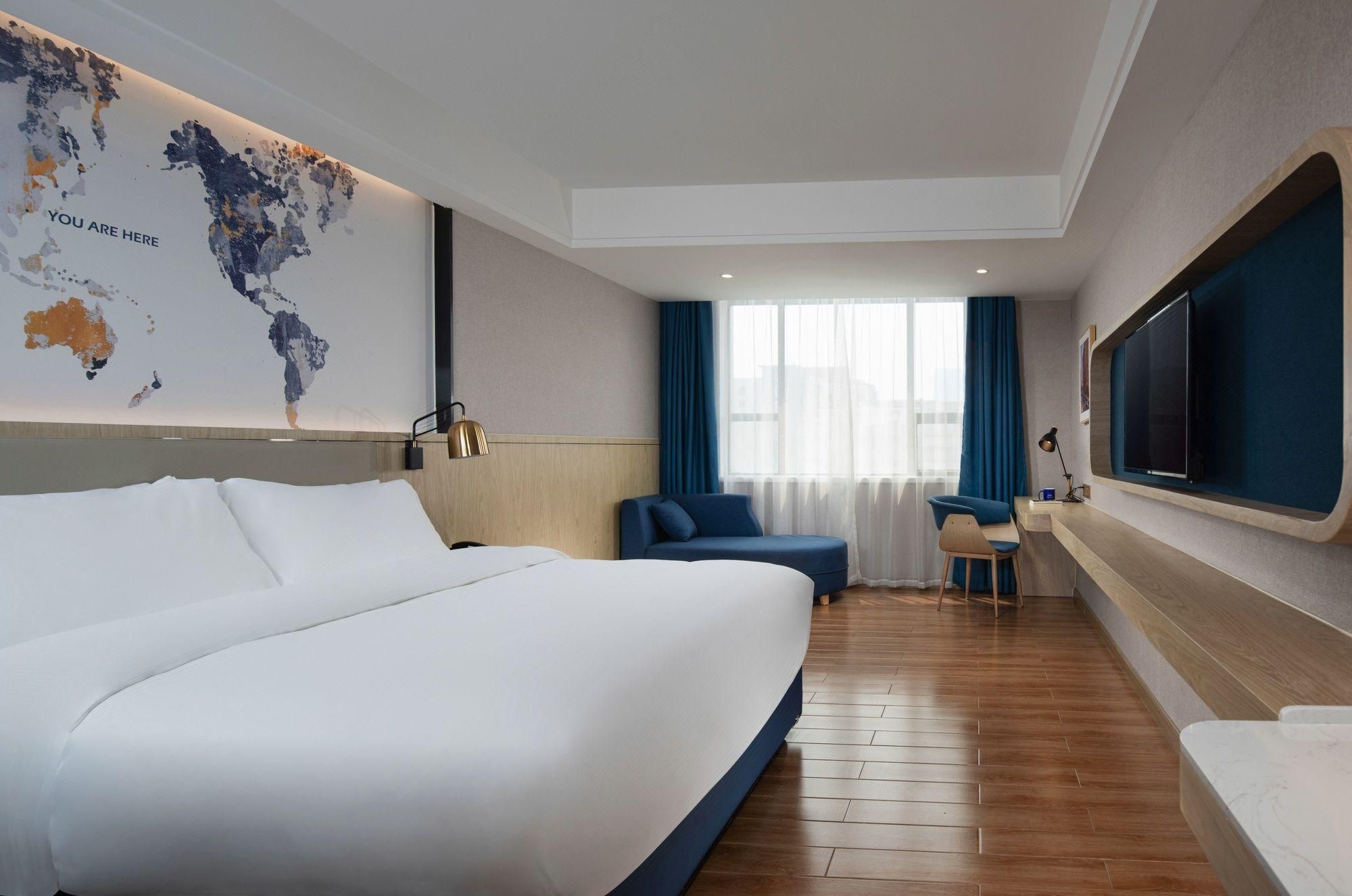 Double Room with Mah-jongg