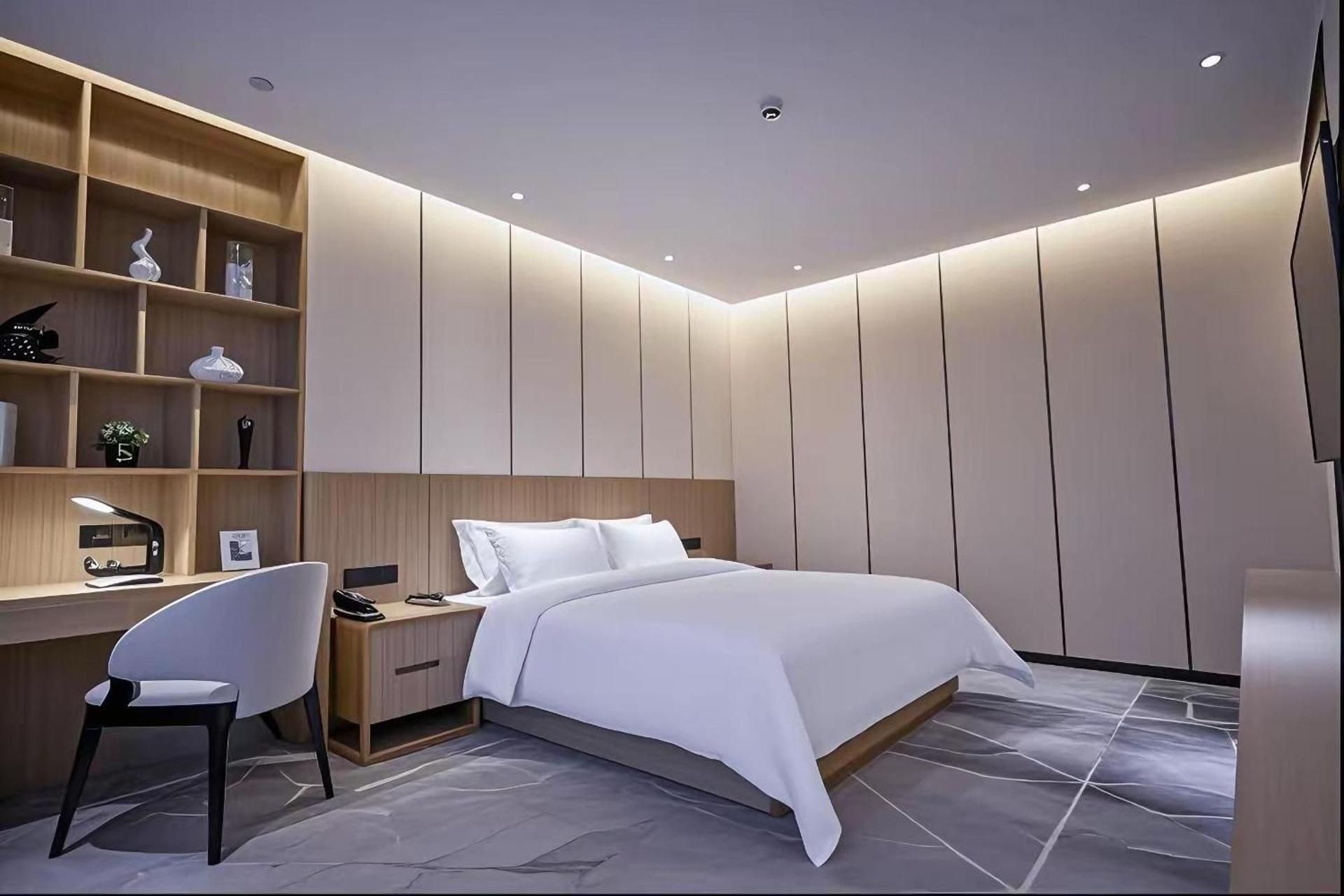 Deluxe Double Room with Bath