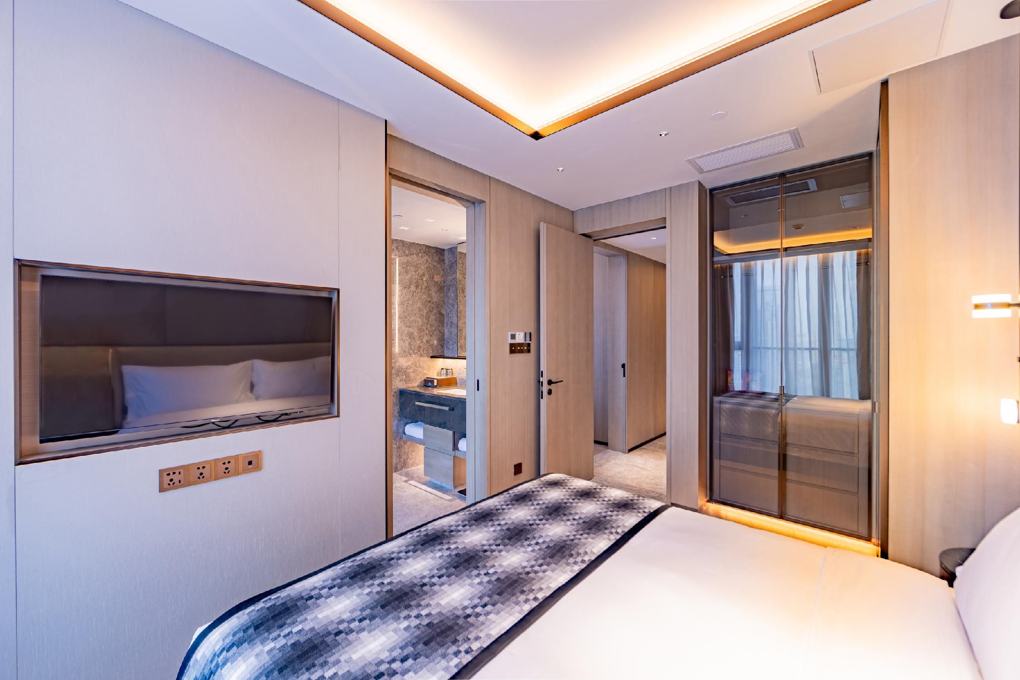2-Bedroom Deluxe Apartment