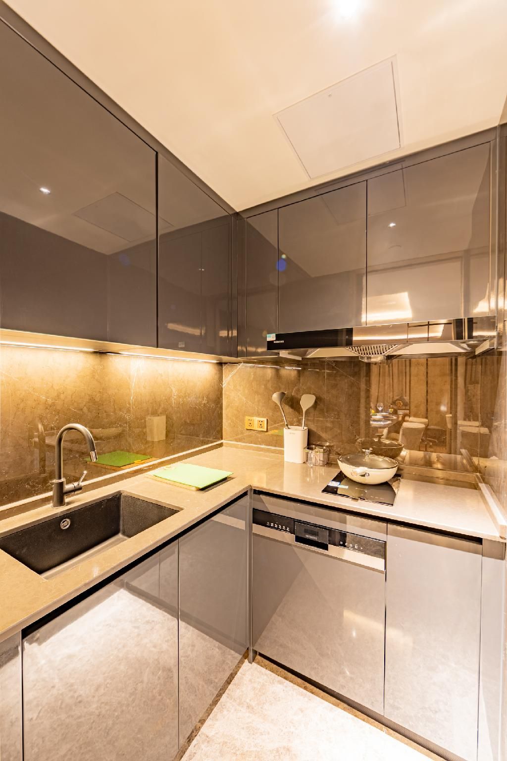 One-Bedroom Executive Apartment