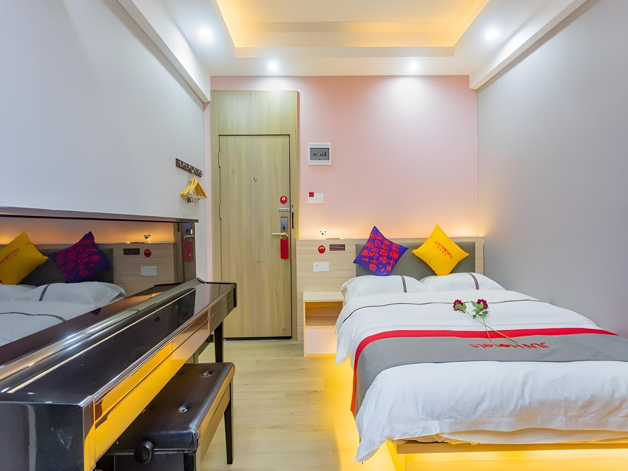 Sunmei - Artist Piano 1 Bed Room