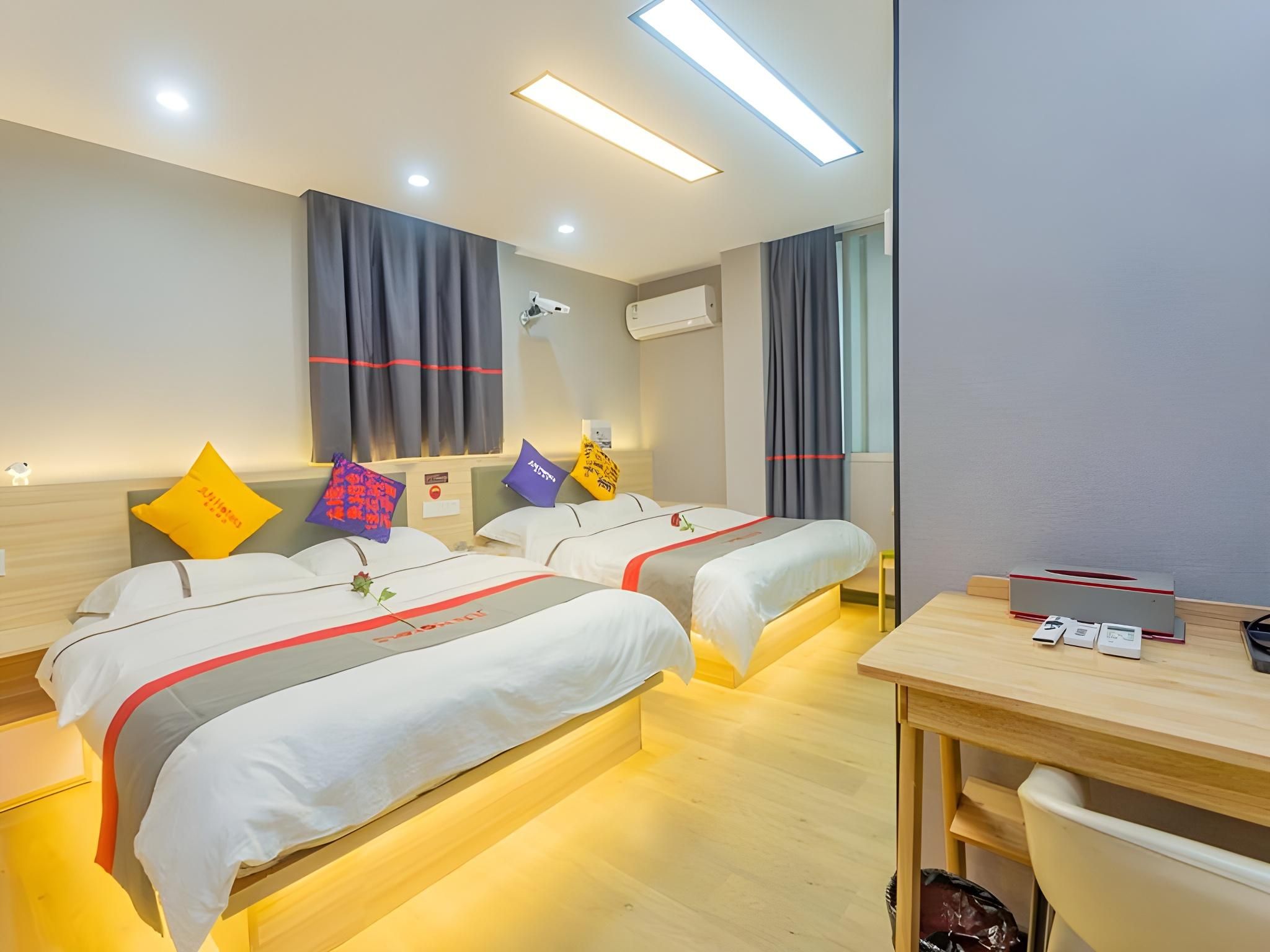 Sunmei - Deluxe Visual Twin Room