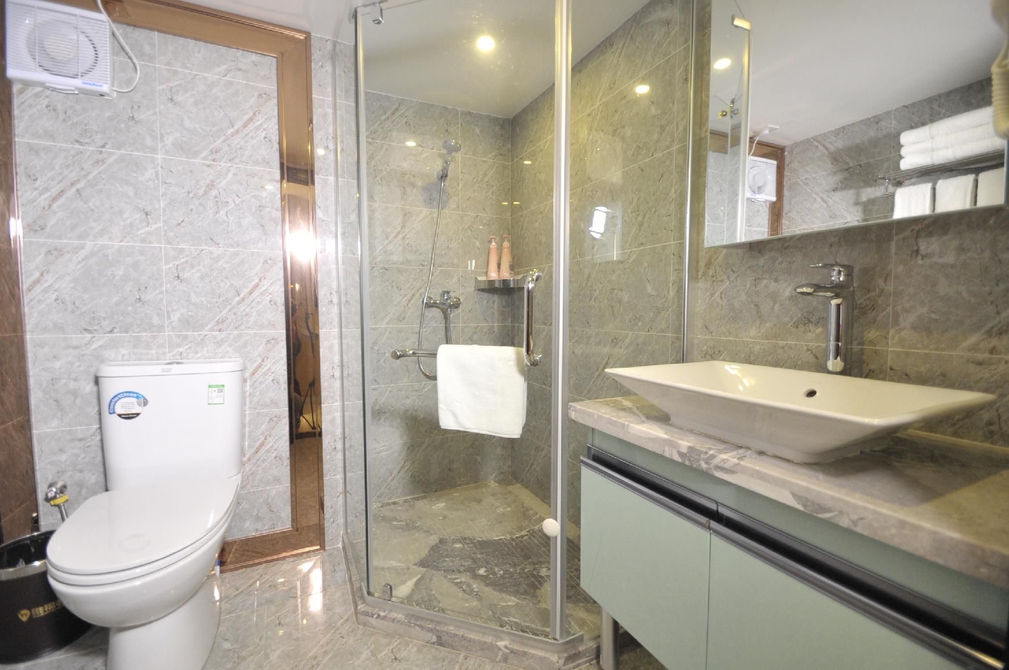 Serviced Apartment