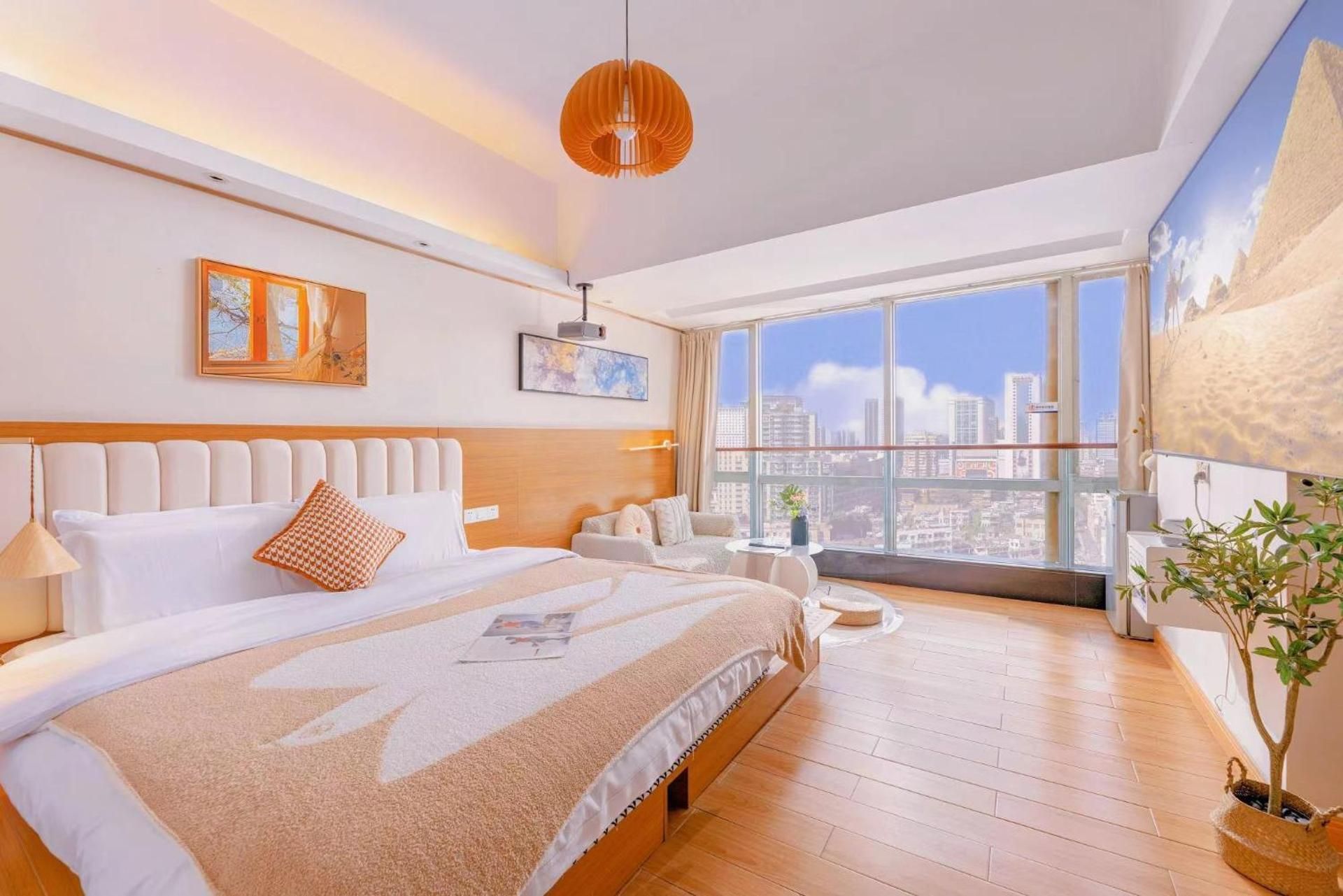 City View King Room