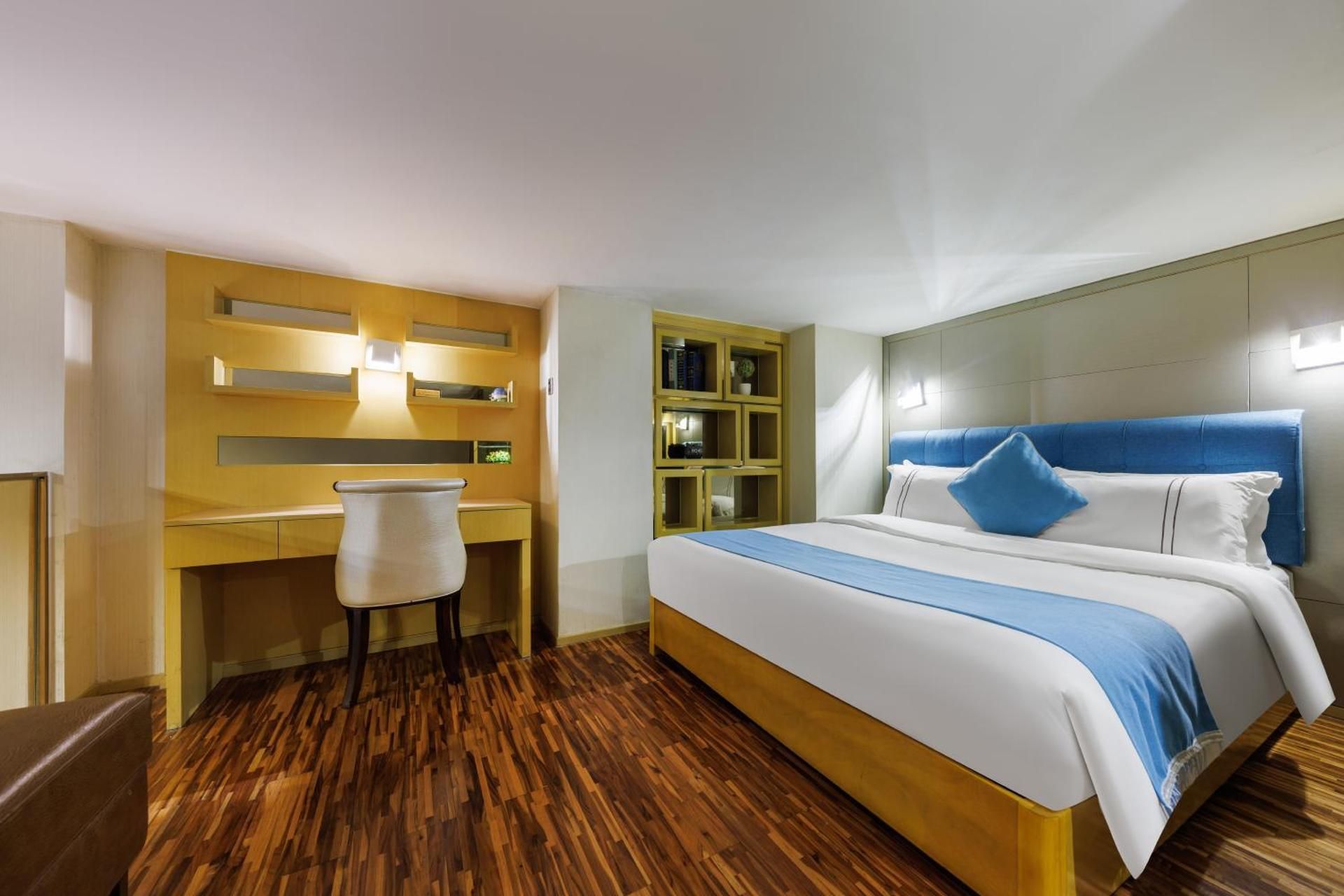 Executive Suite