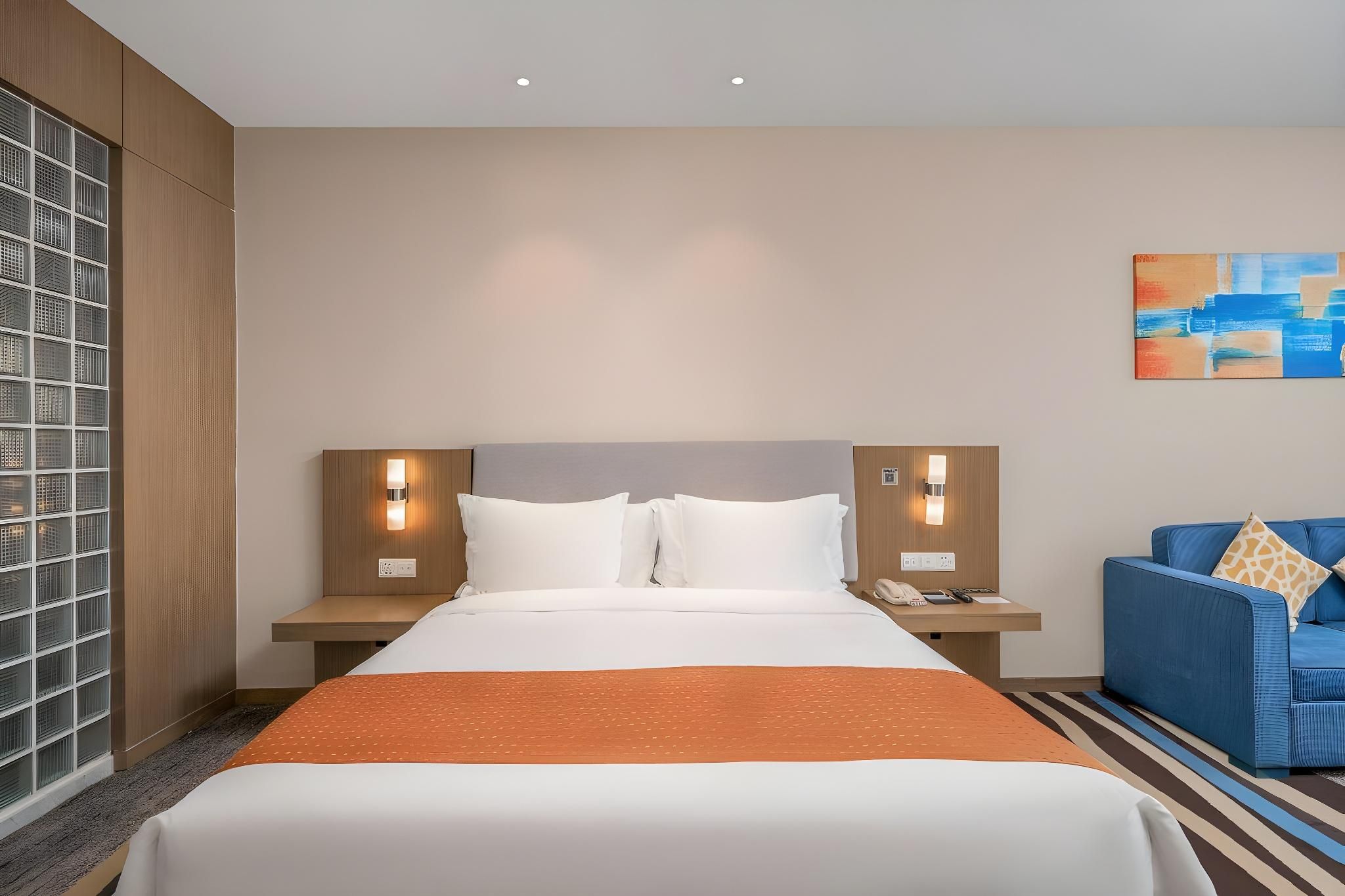 Select King Room