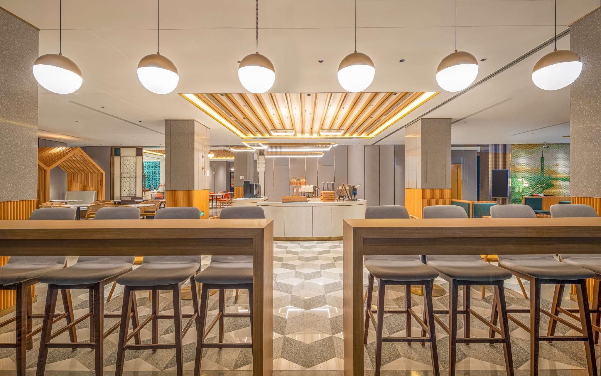 bar/lounge