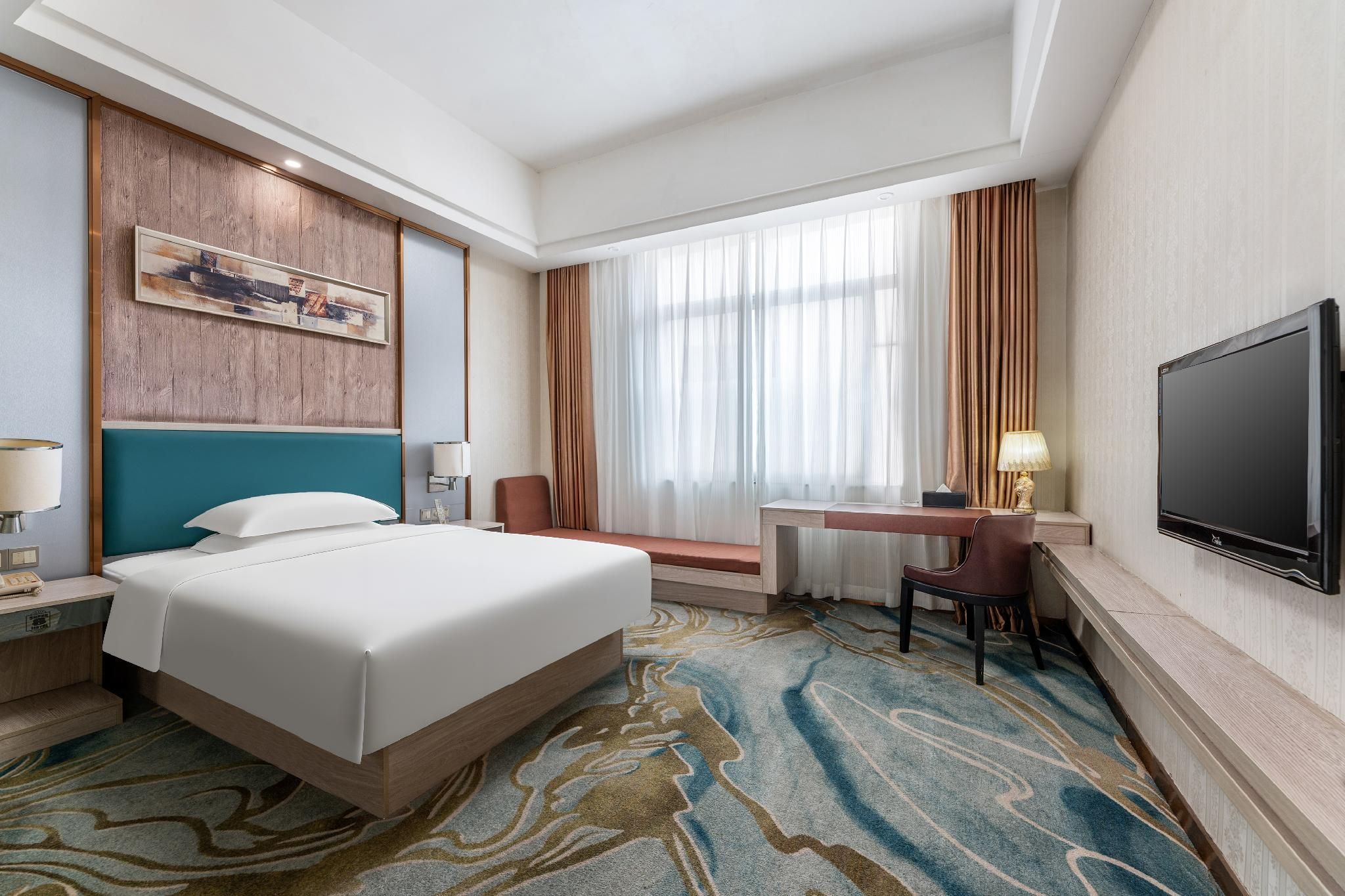 Standard Queen Room - Non-Smoking