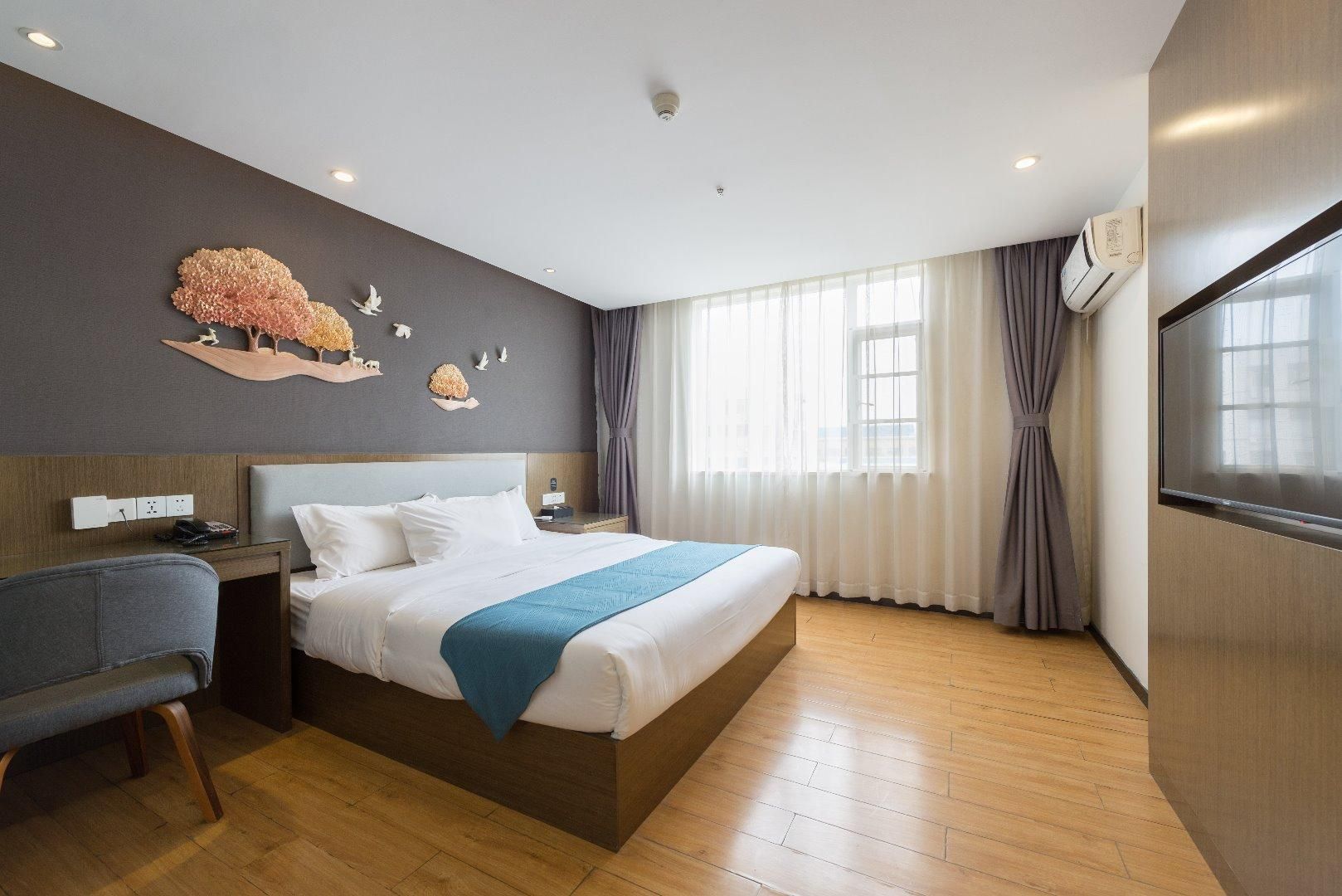 Huazhu - Superior BedRoom