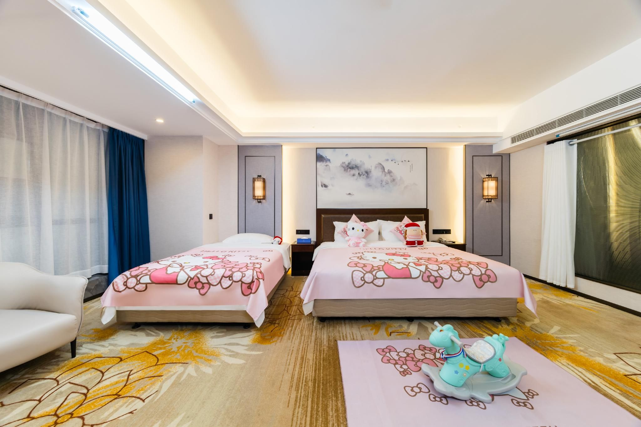 Huazhu - Family Room