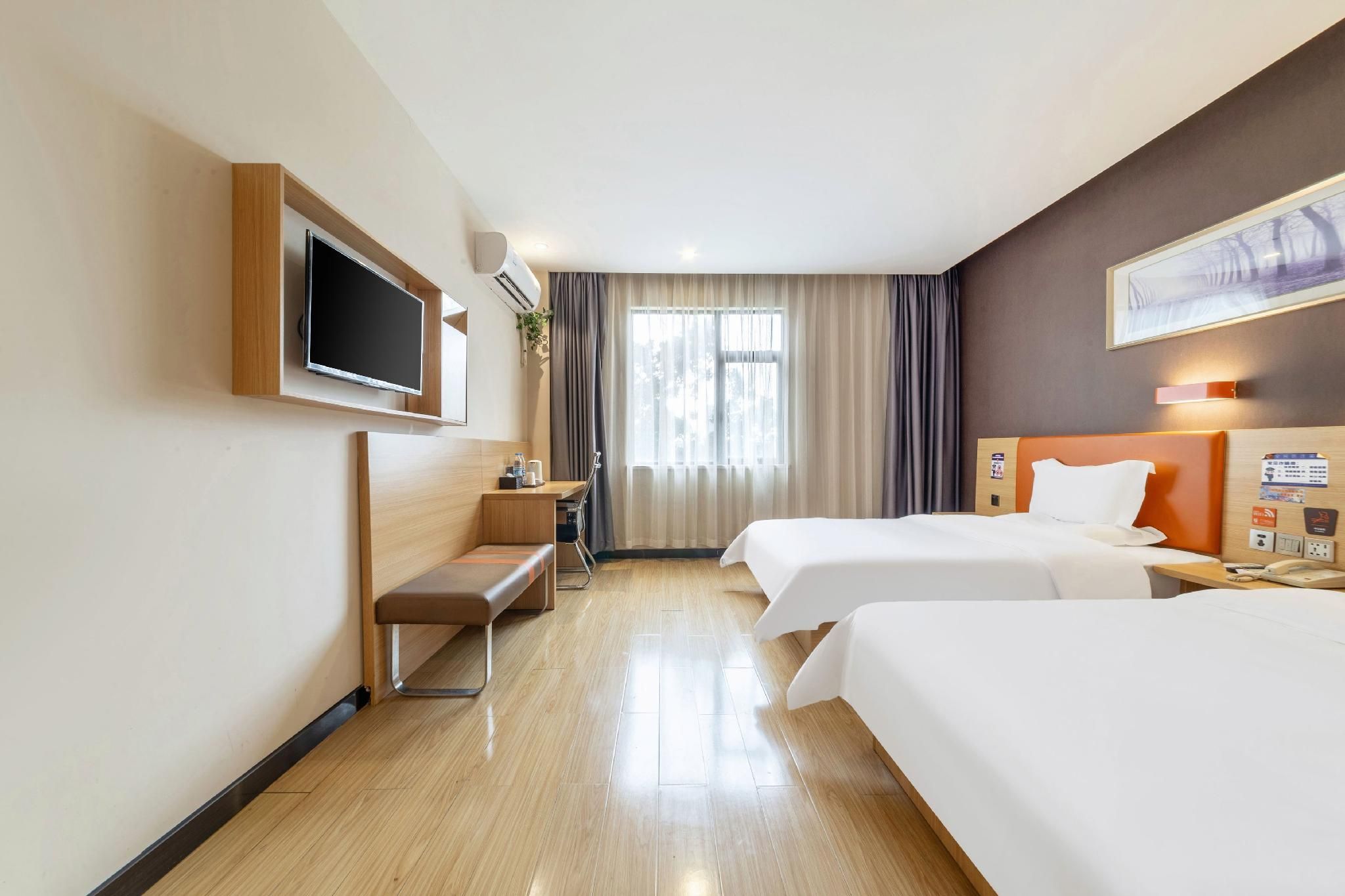 Featured Twin Room
