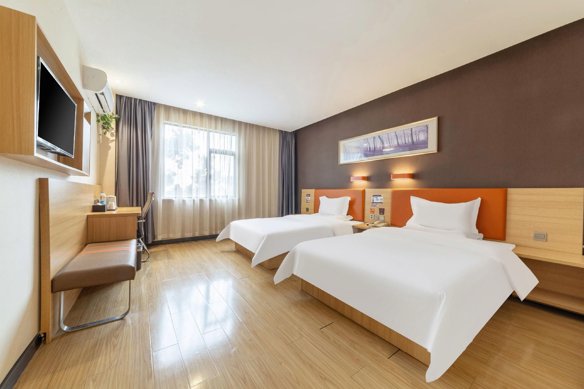 Featured Twin Room
