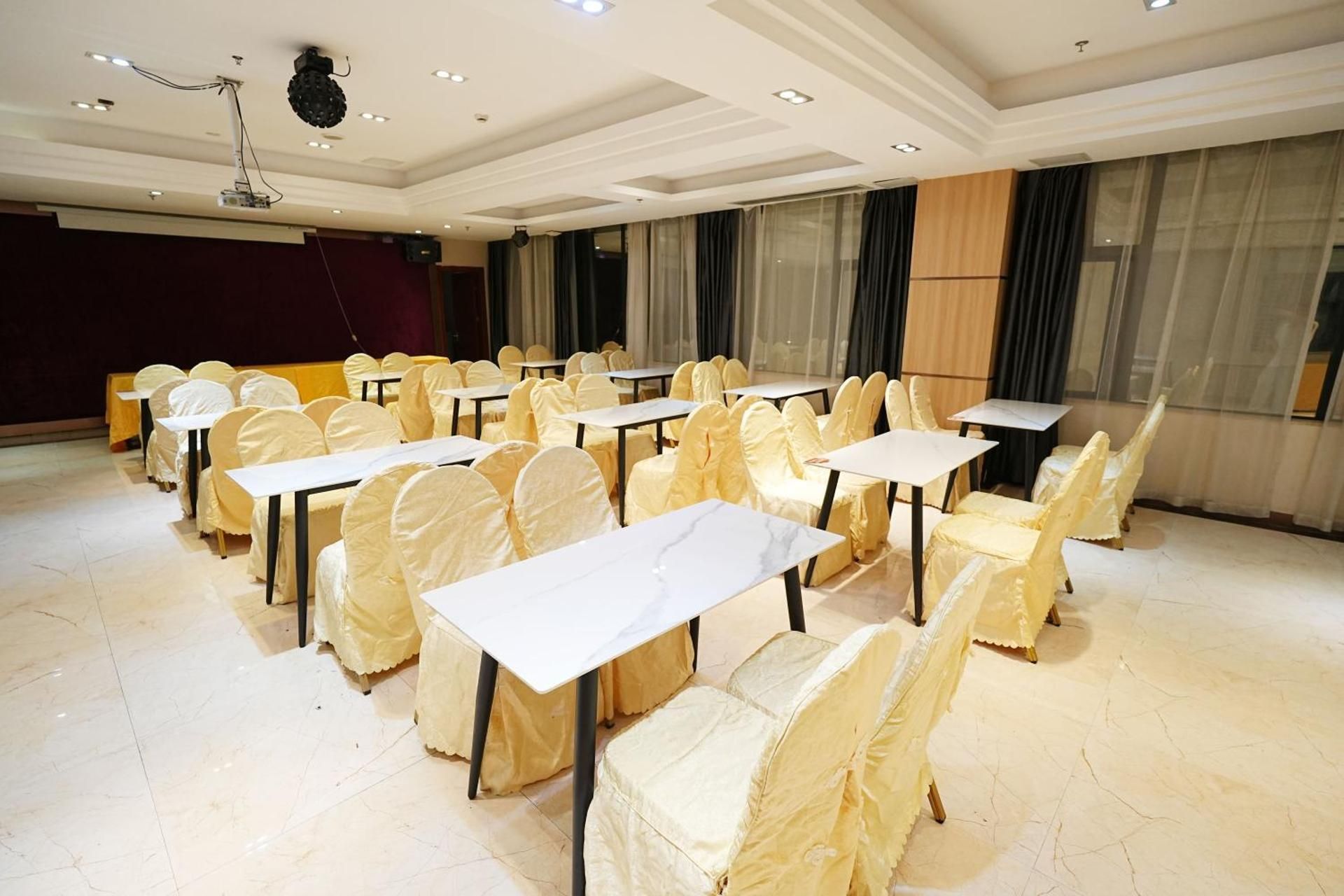 meeting room / ballrooms