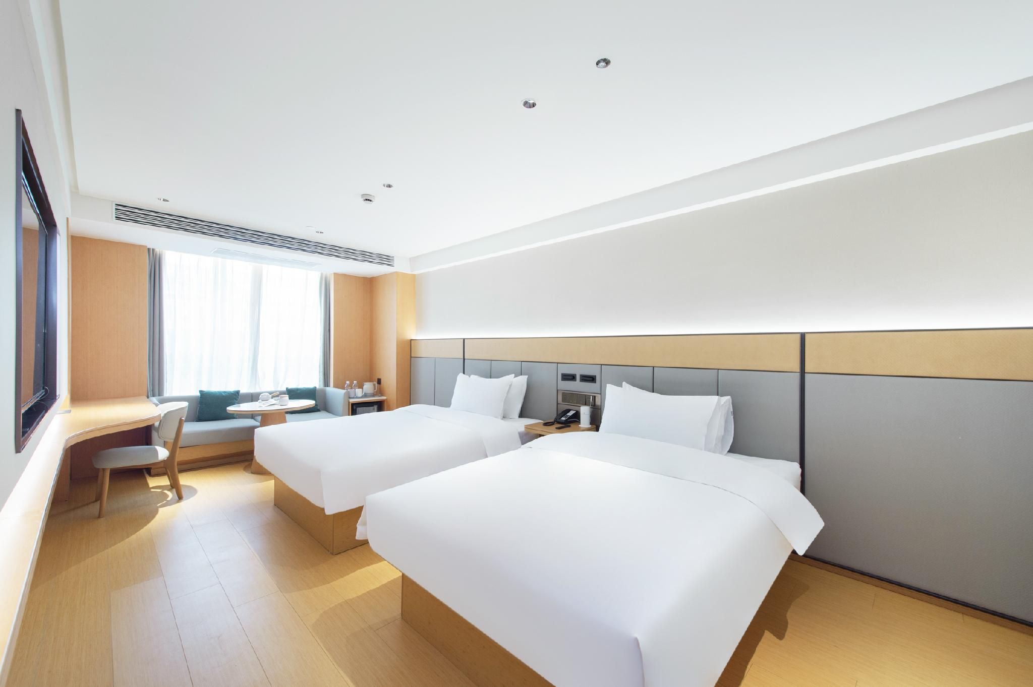 Huazhu - Family Room
