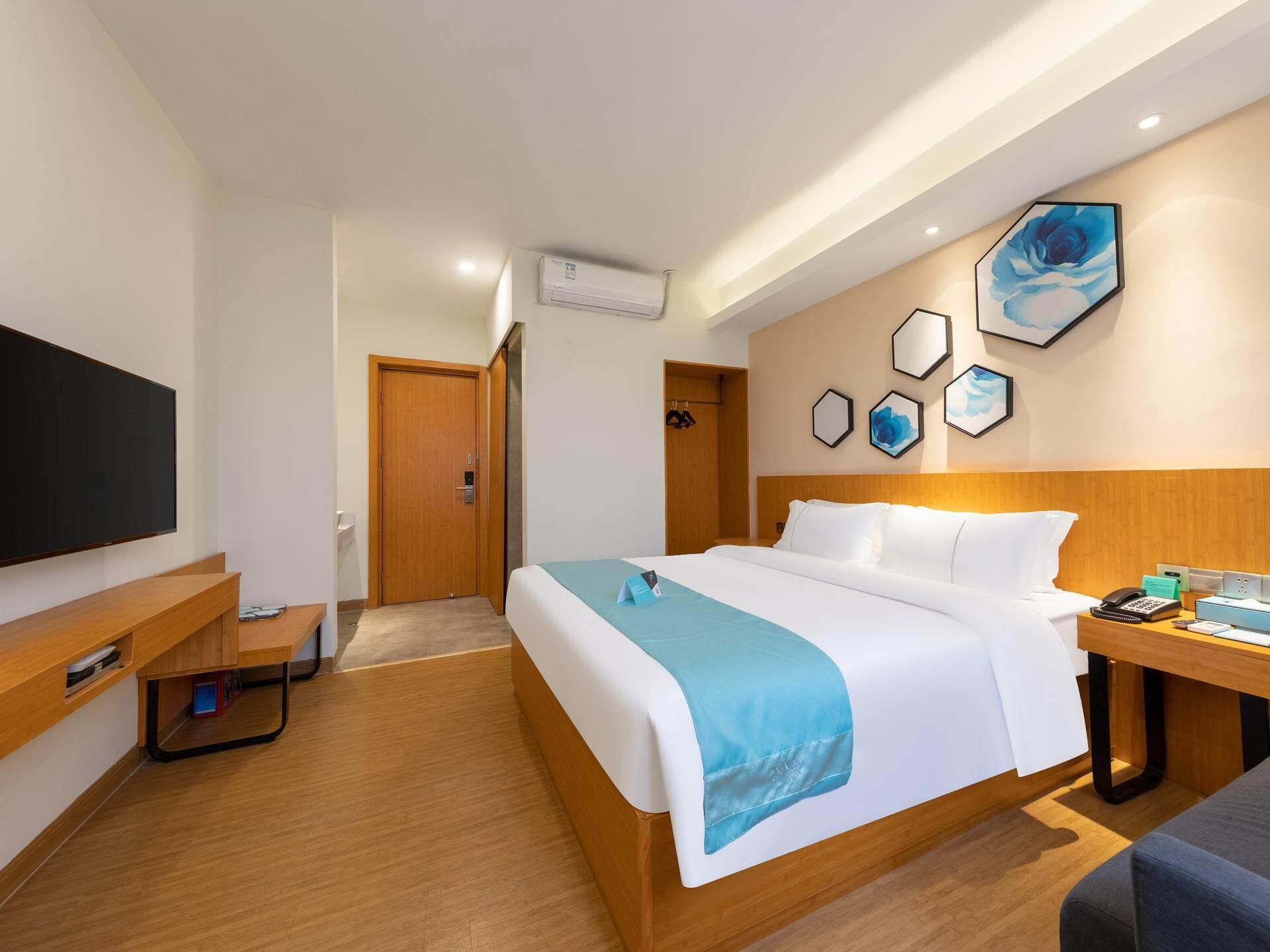 Xana - Deluxe Bed Room