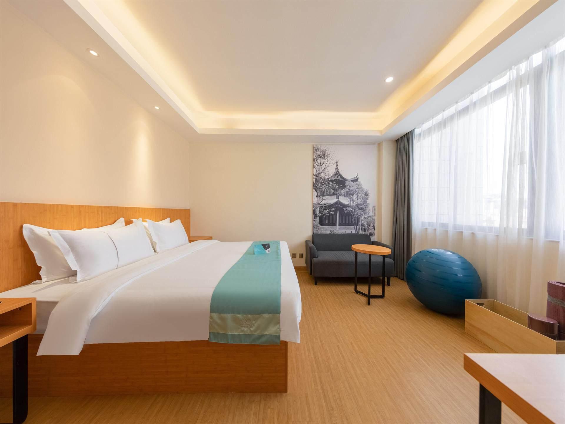 Xana - Fit 1 Bed Room