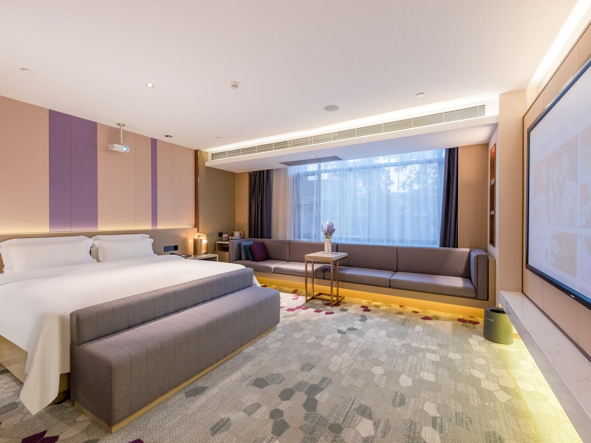WH - Deluxe Cinema Bed Room