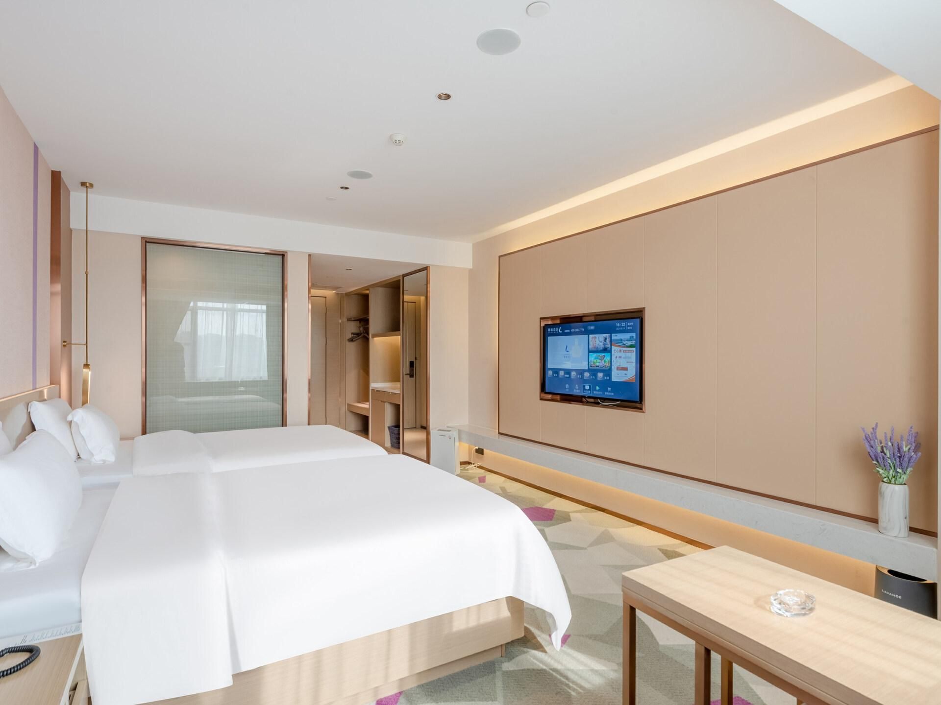 WH - Deluxe Room Twin