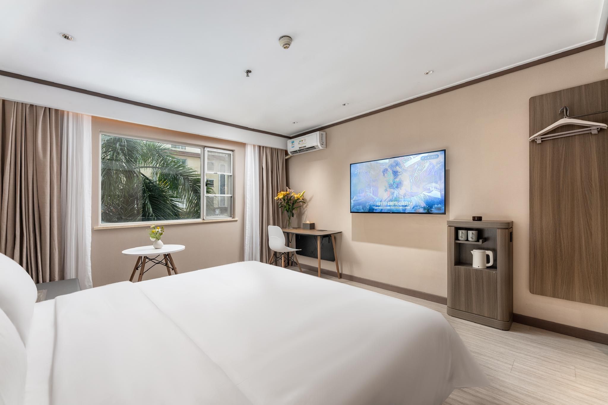 Huazhu - Superior BedRoom