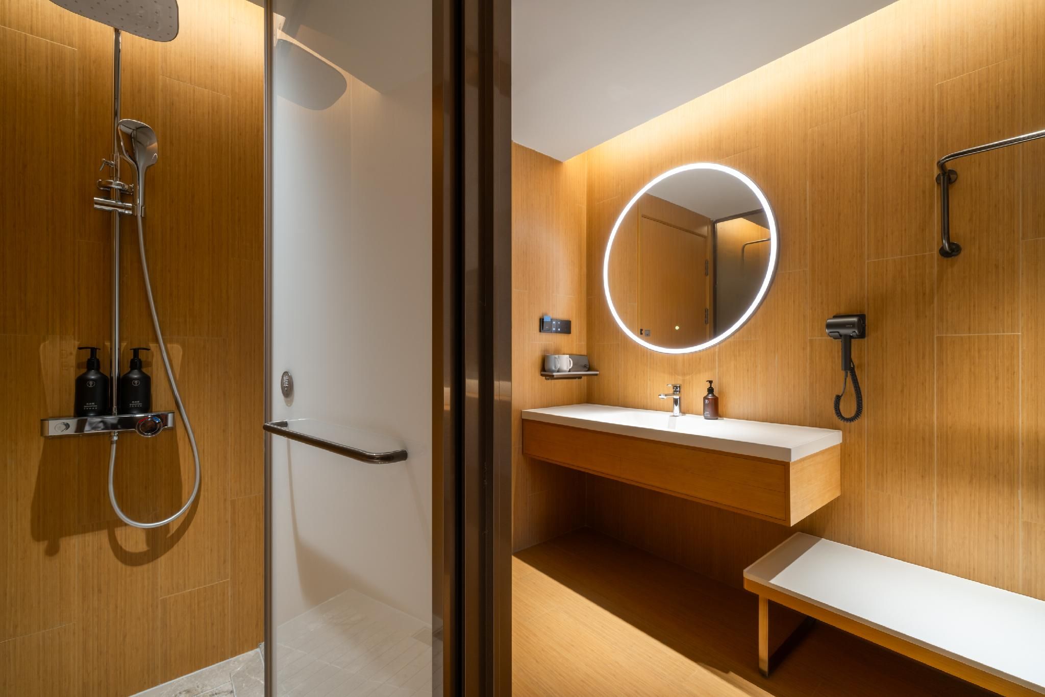 Huazhu - Superior Bed Room A