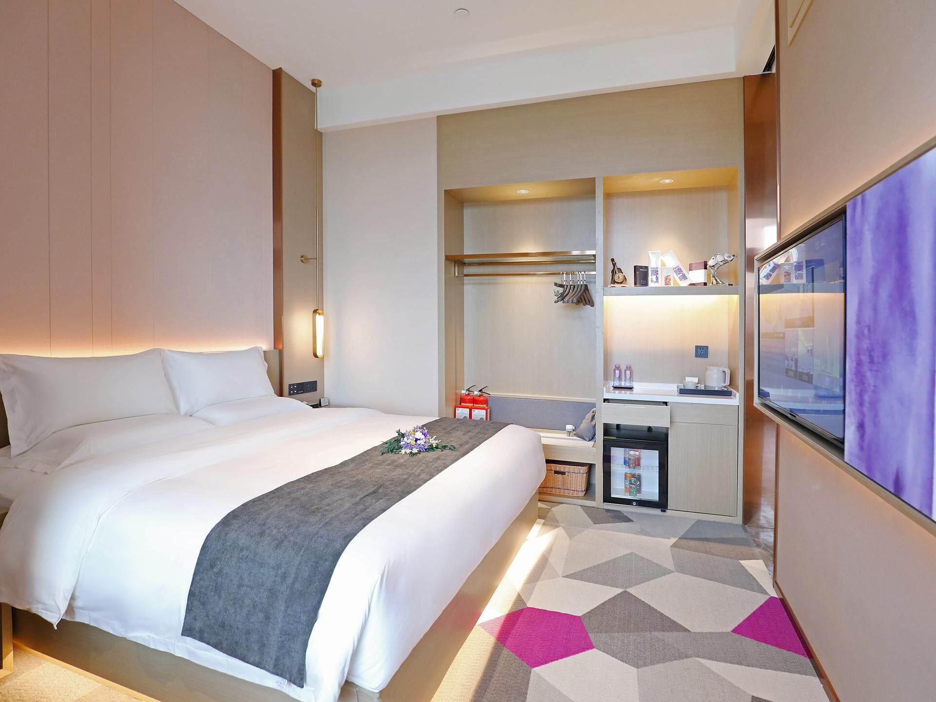 WH - Business Suite Bed Room