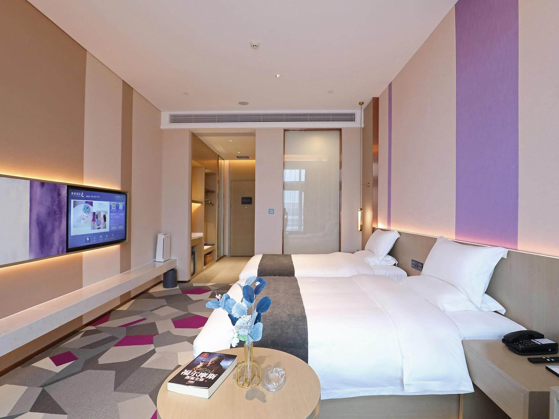 WH - Deluxe Room Twin