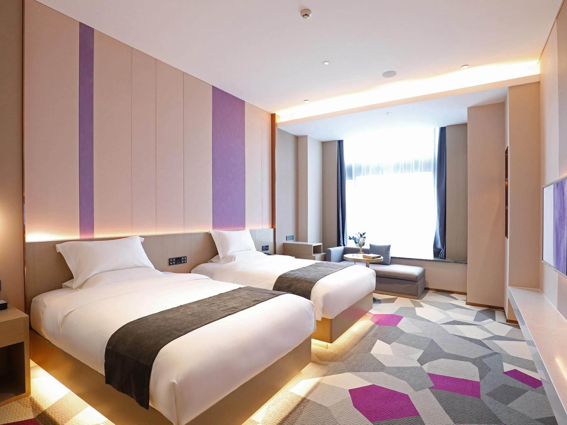 WH - Deluxe Room Twin