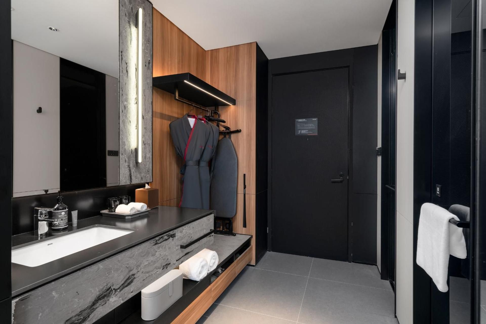 Superior Queen Room