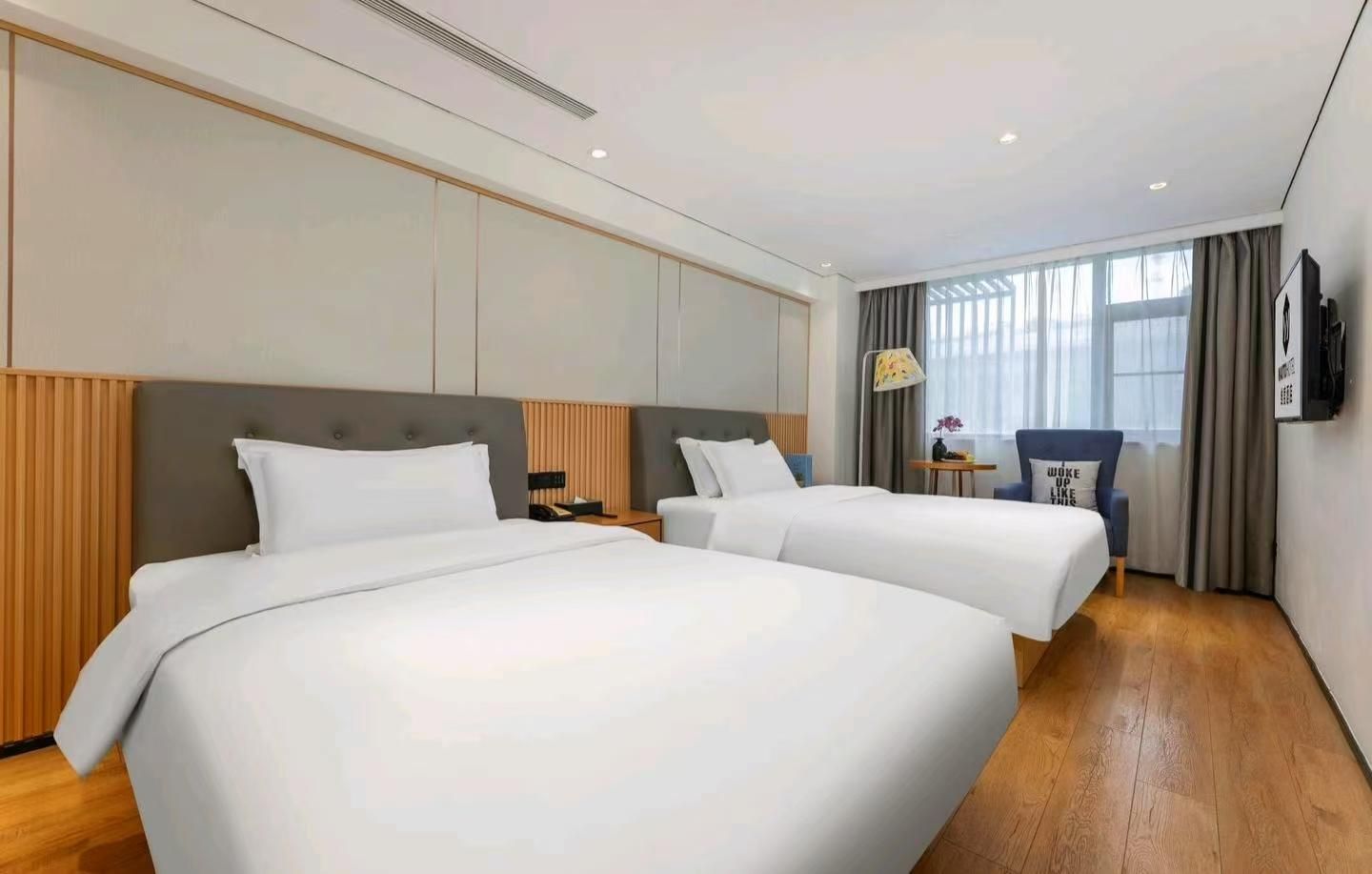 2 Bed Twin Superior Room