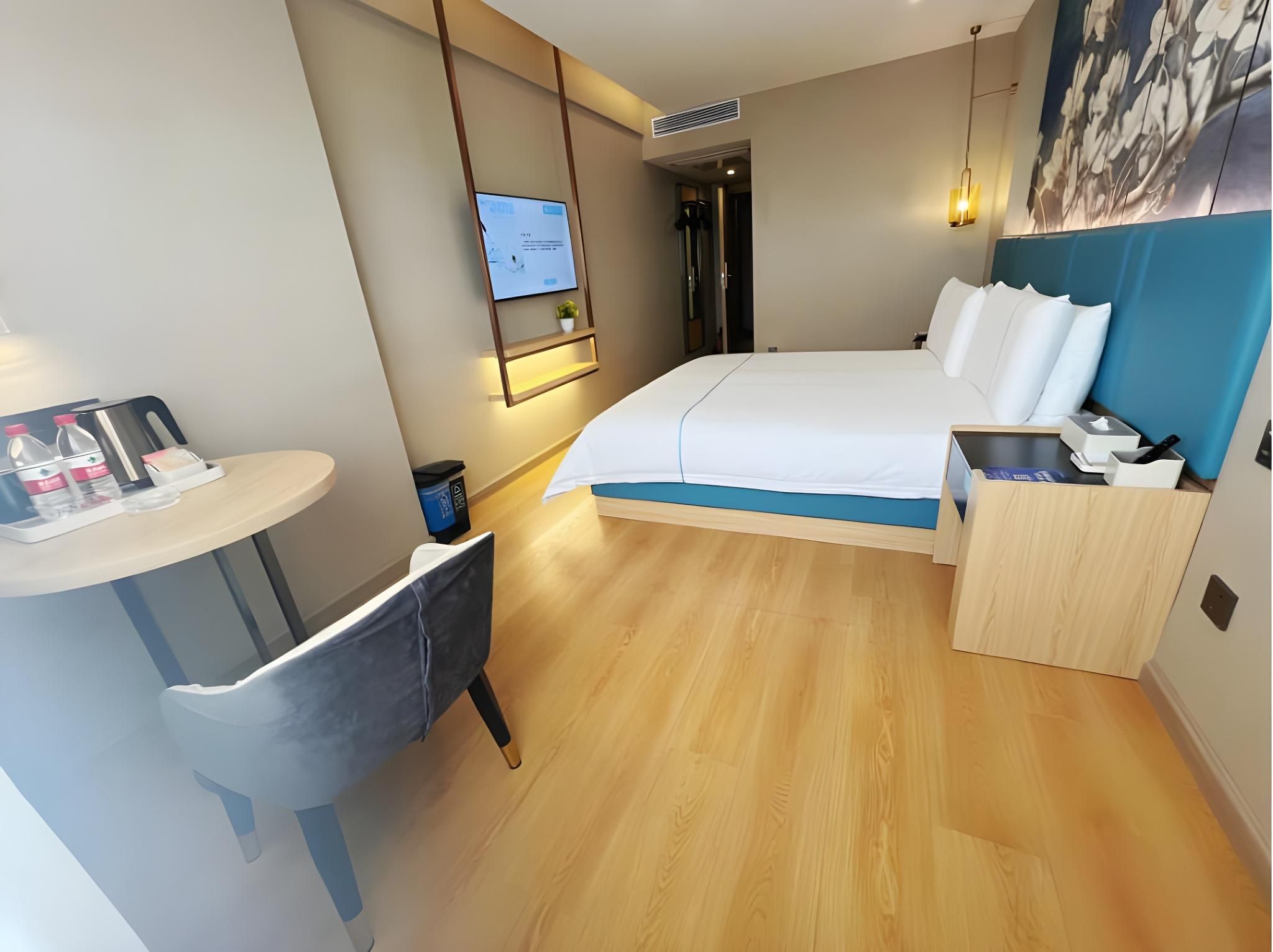 WH - Destress Shuya Bed Room