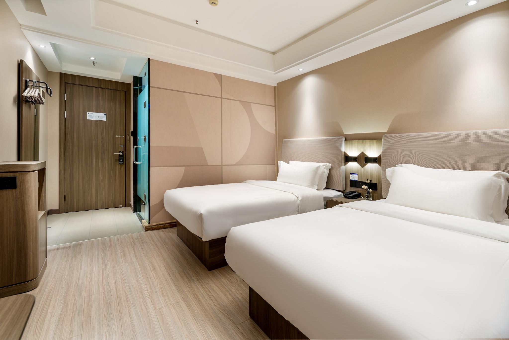 Twin Business Room