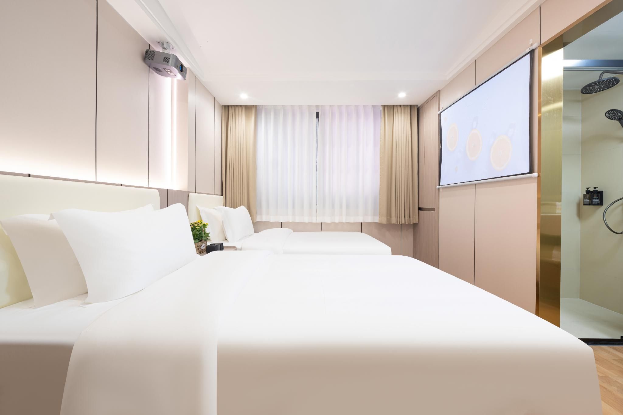 Twin Room with Bathroom