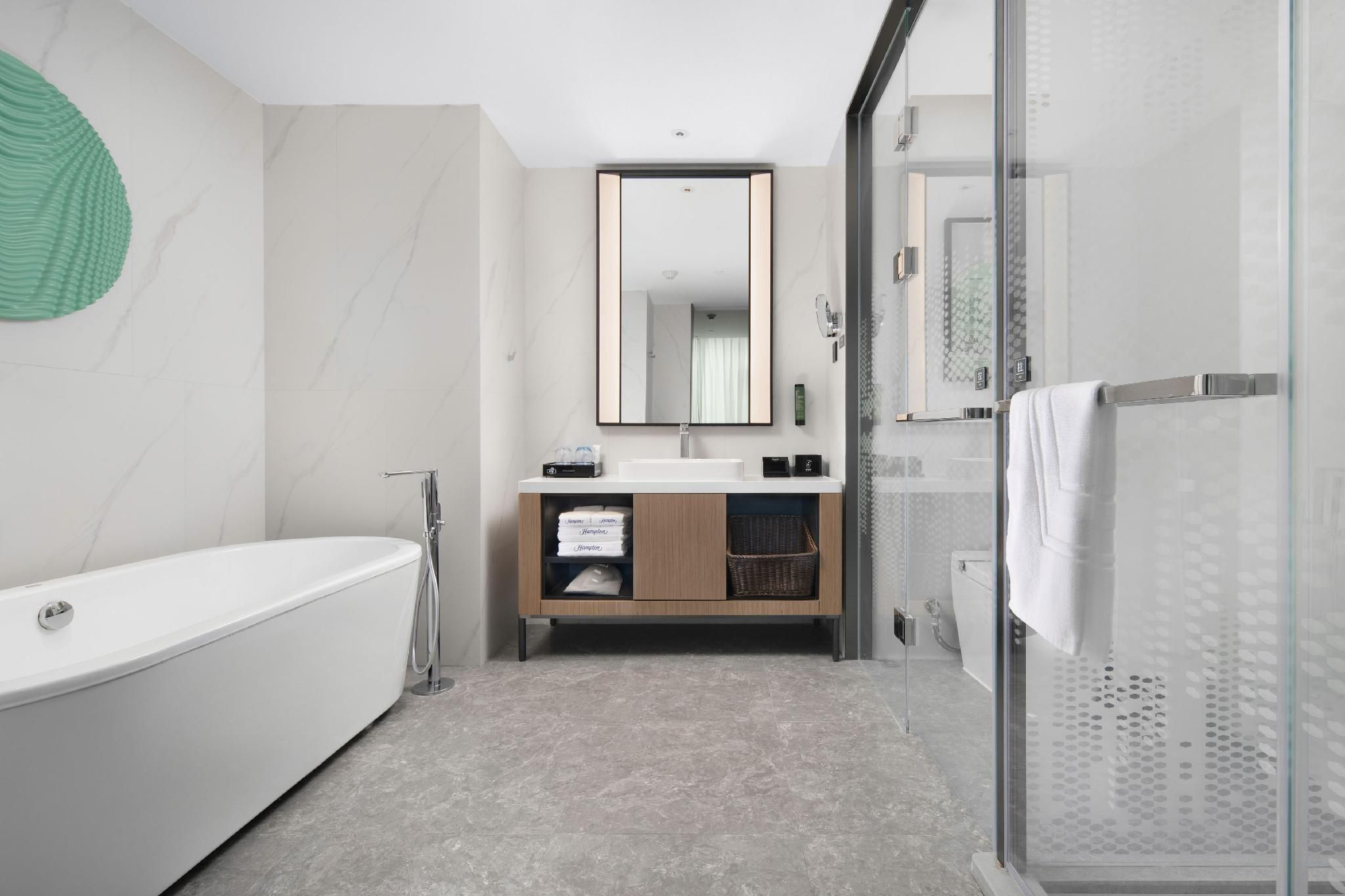Business Suite Room