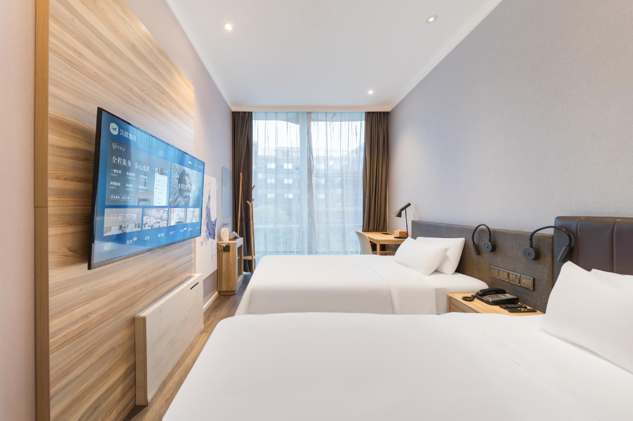 Twin Bed Room