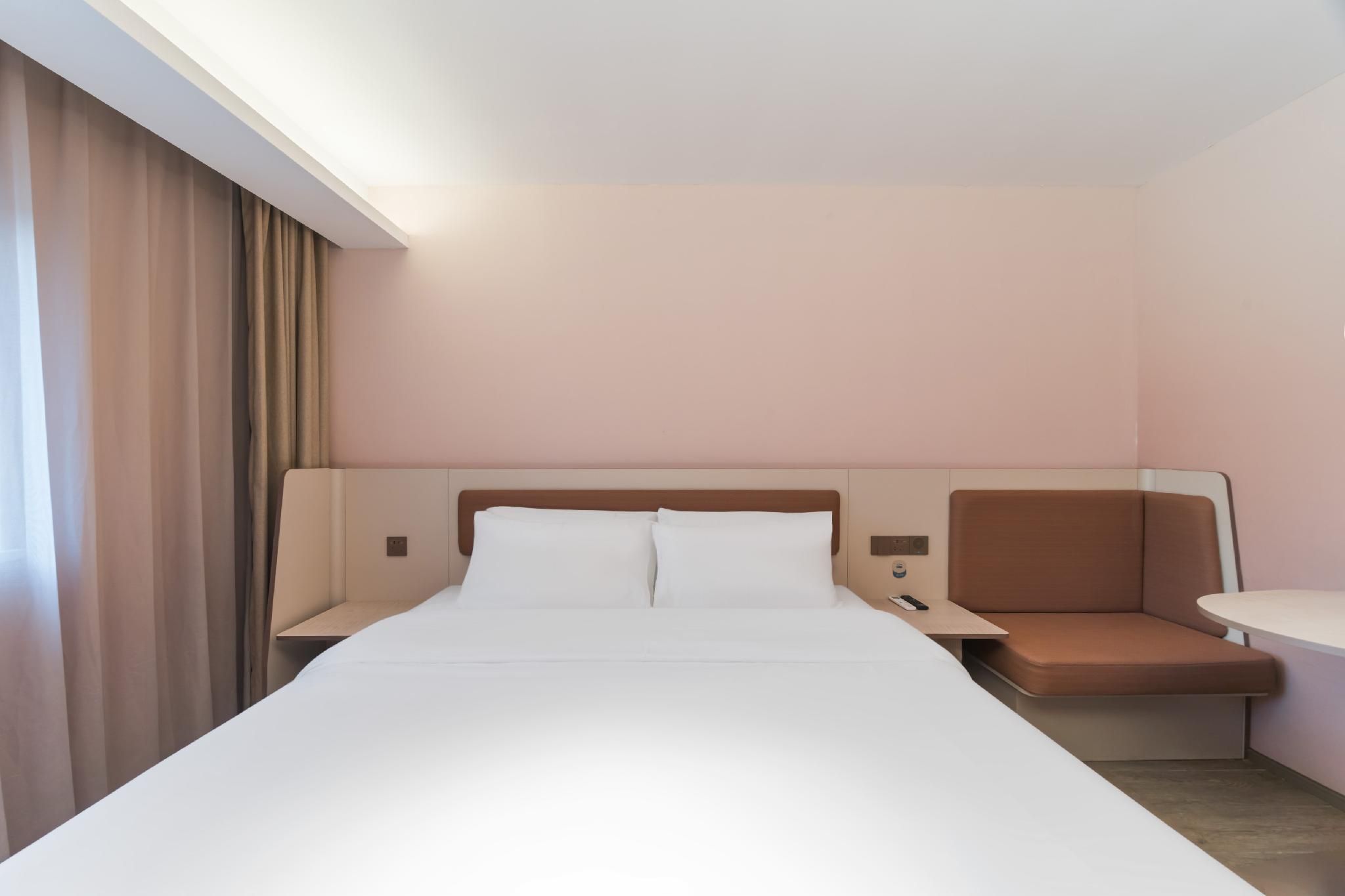 Huazhu - Bed Room Xinpin