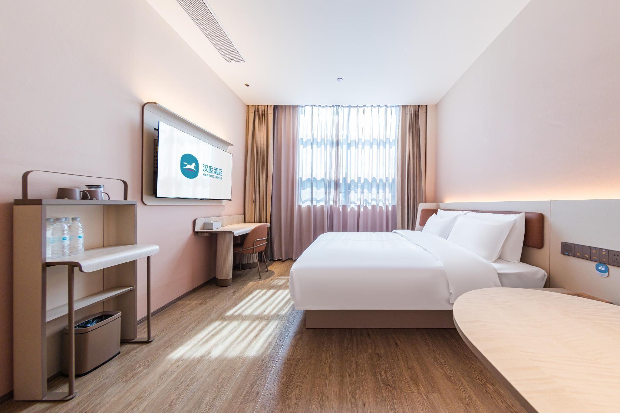 Huazhu - Superior Bed Room Xinpin