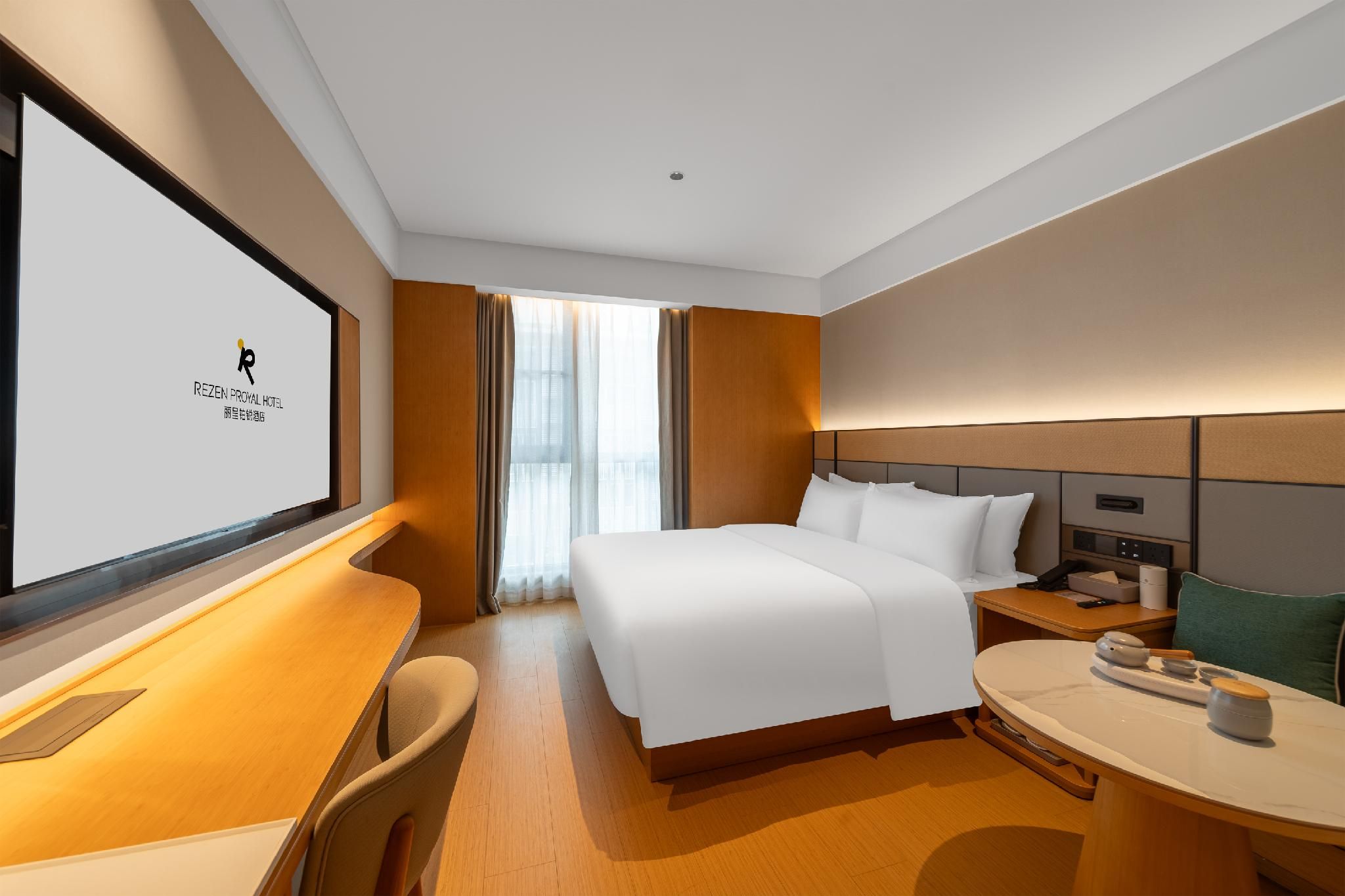 WH - Deluxe Bed Room