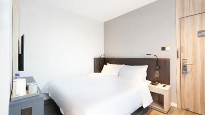Huazhu - Superior BedRoom