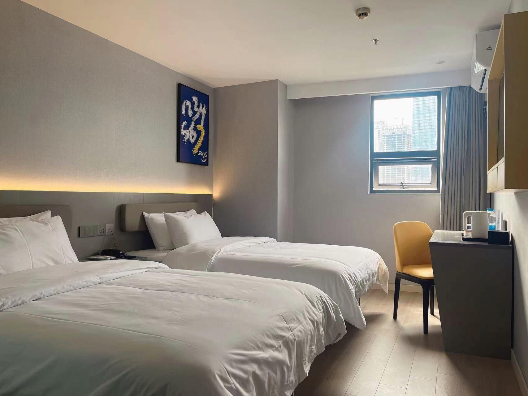Select Bed Room