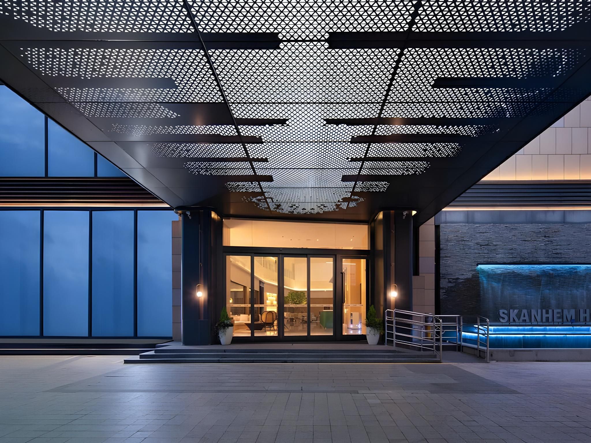 Guangzhou Panyu Wanbo Center Skanhem Hotel