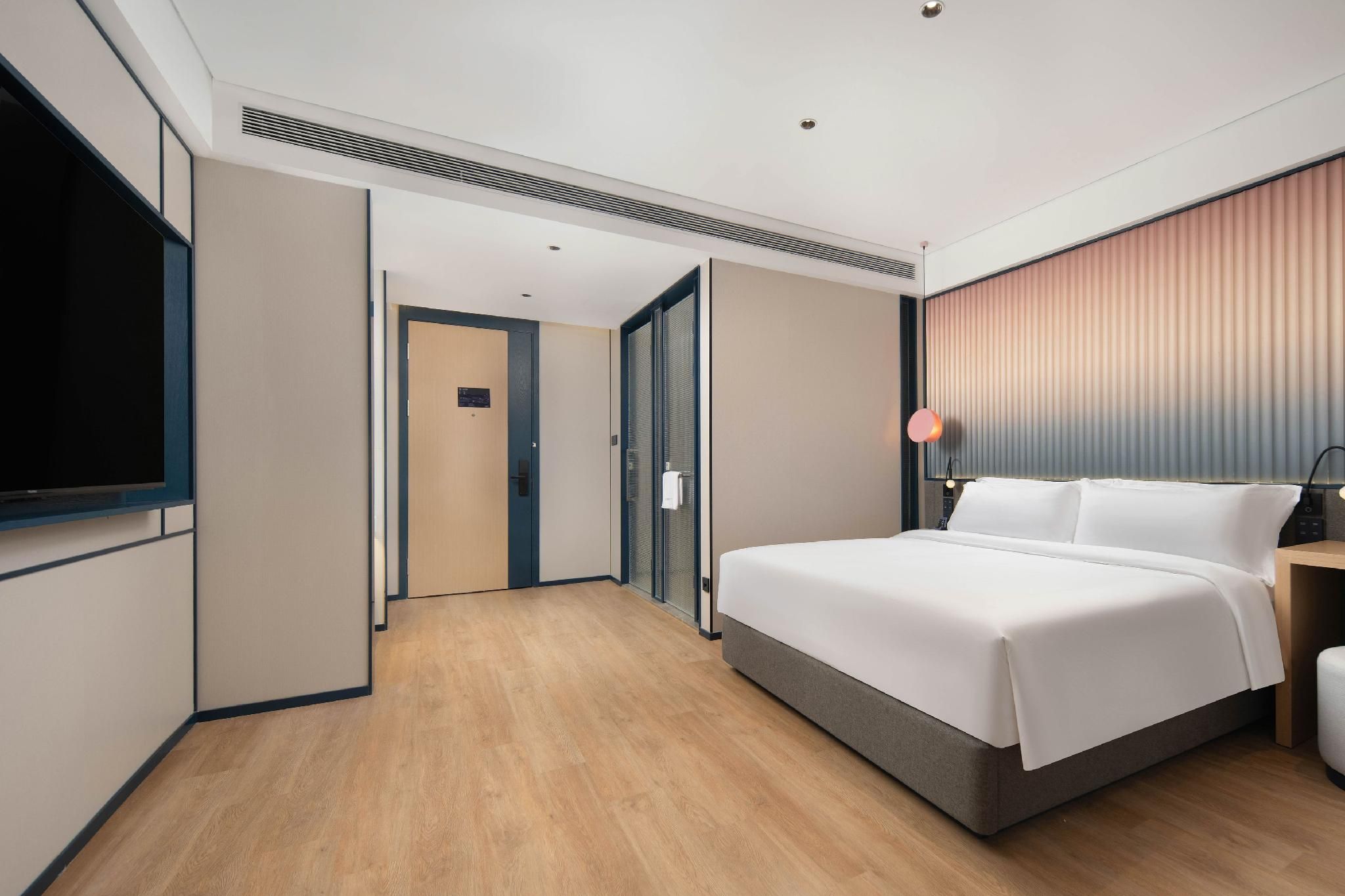 WH - Superior Bed Room