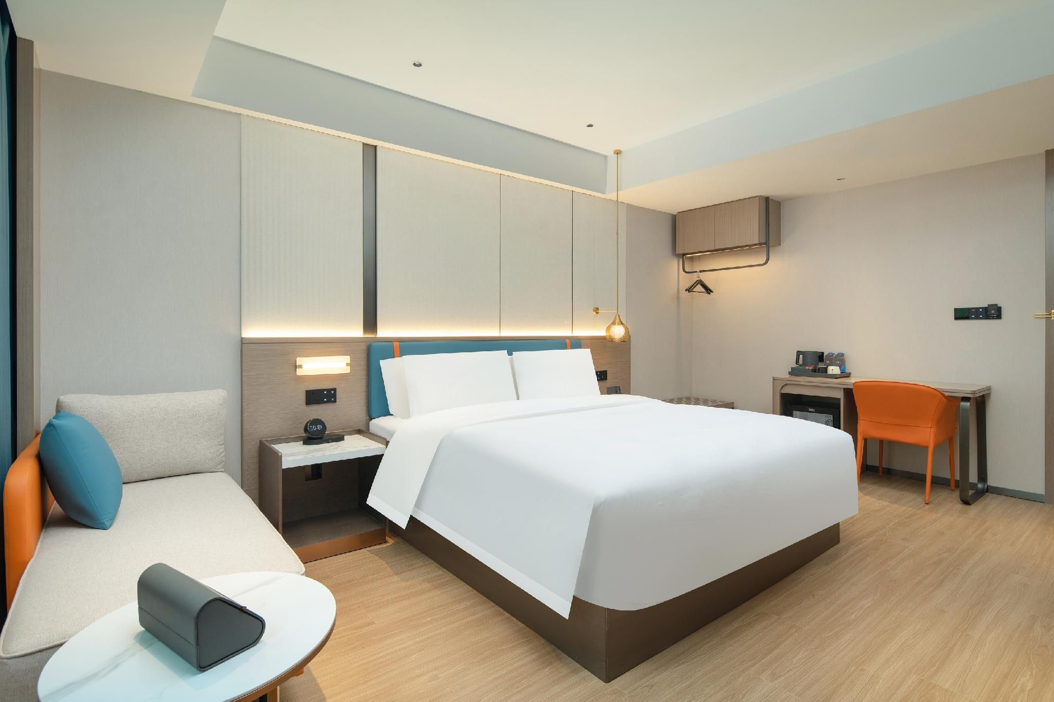 WH - Deluxe Bed Room