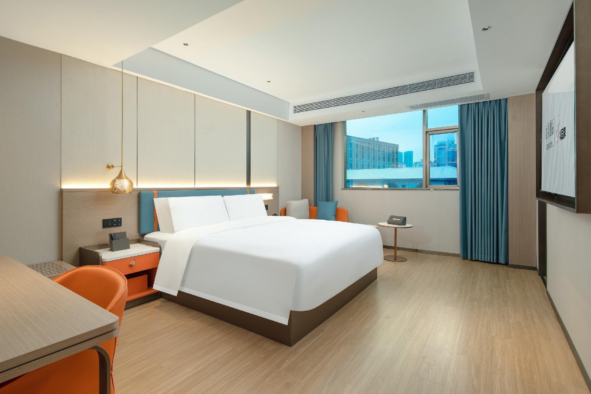 WH - Deluxe Bed Room