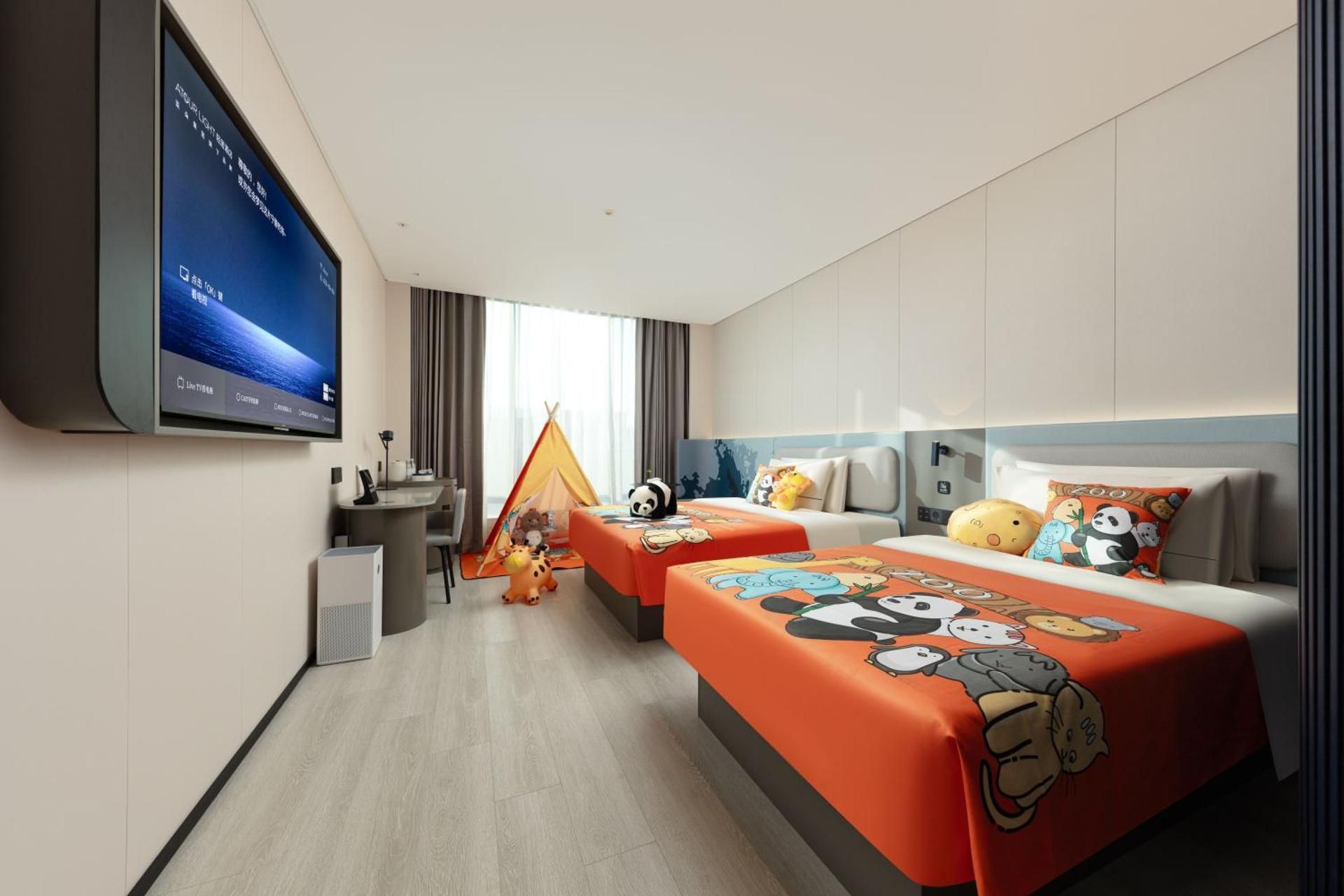 Family Twin Room
