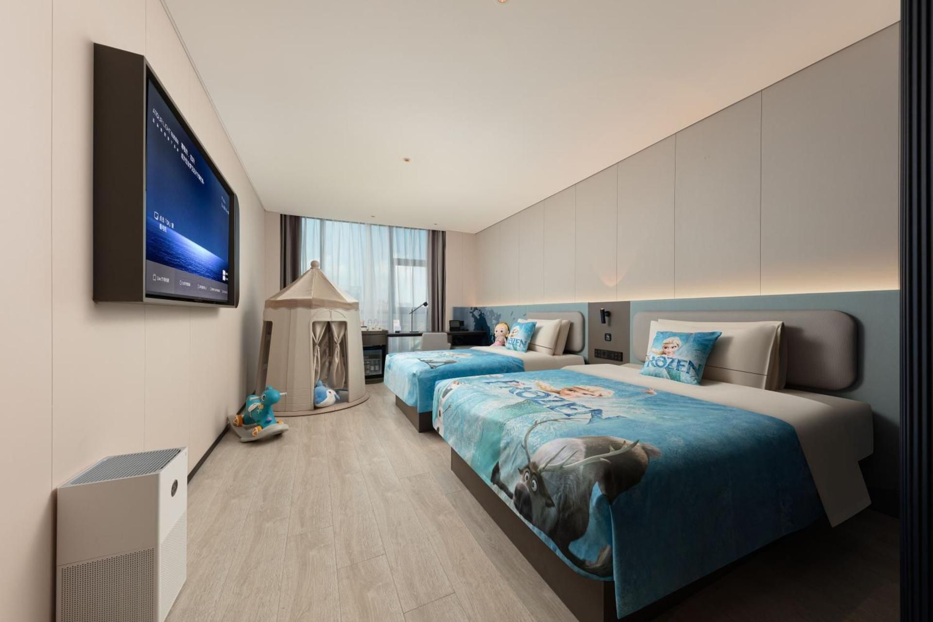 Family Twin Room