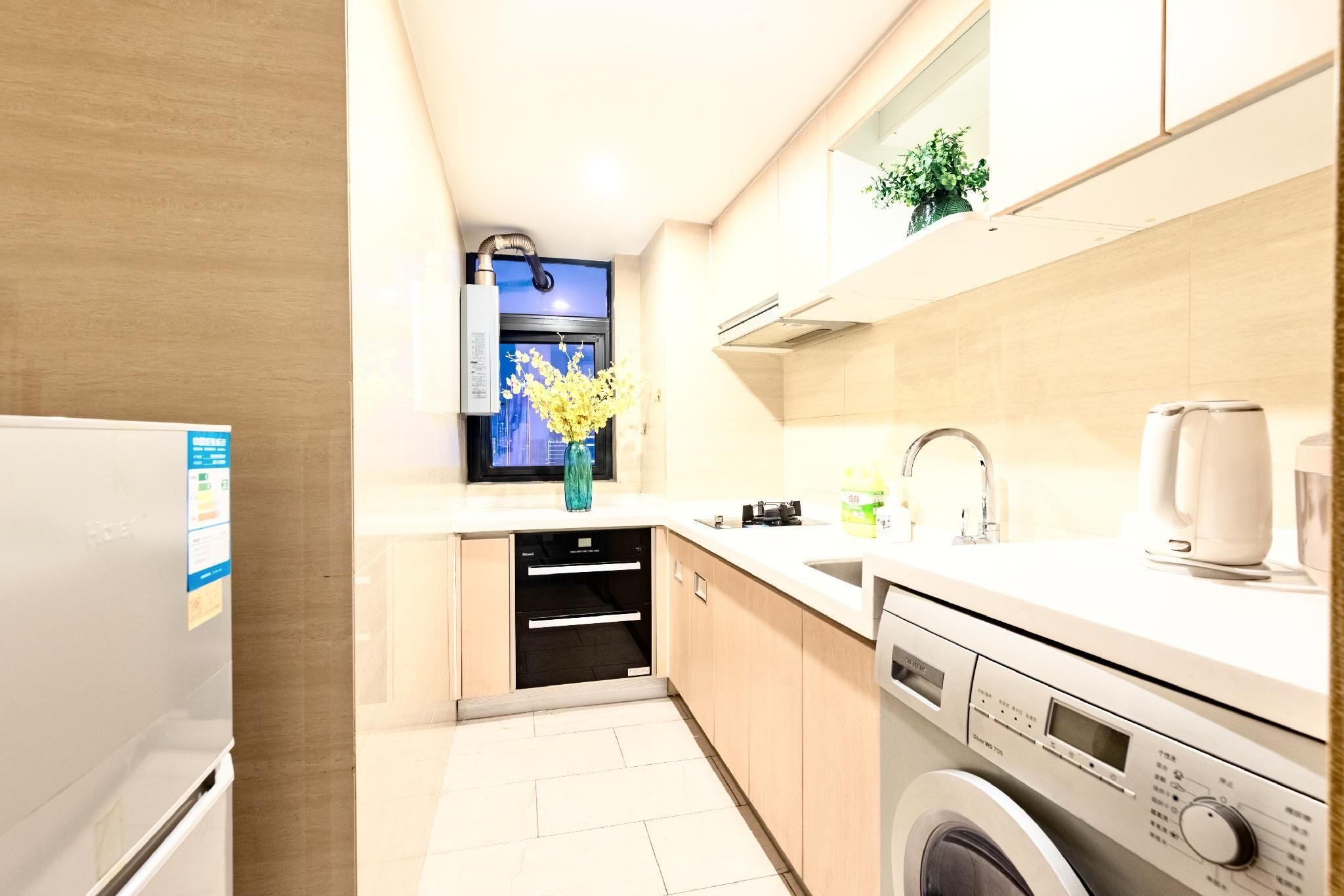 Premiere 3-Bedroom Apartment