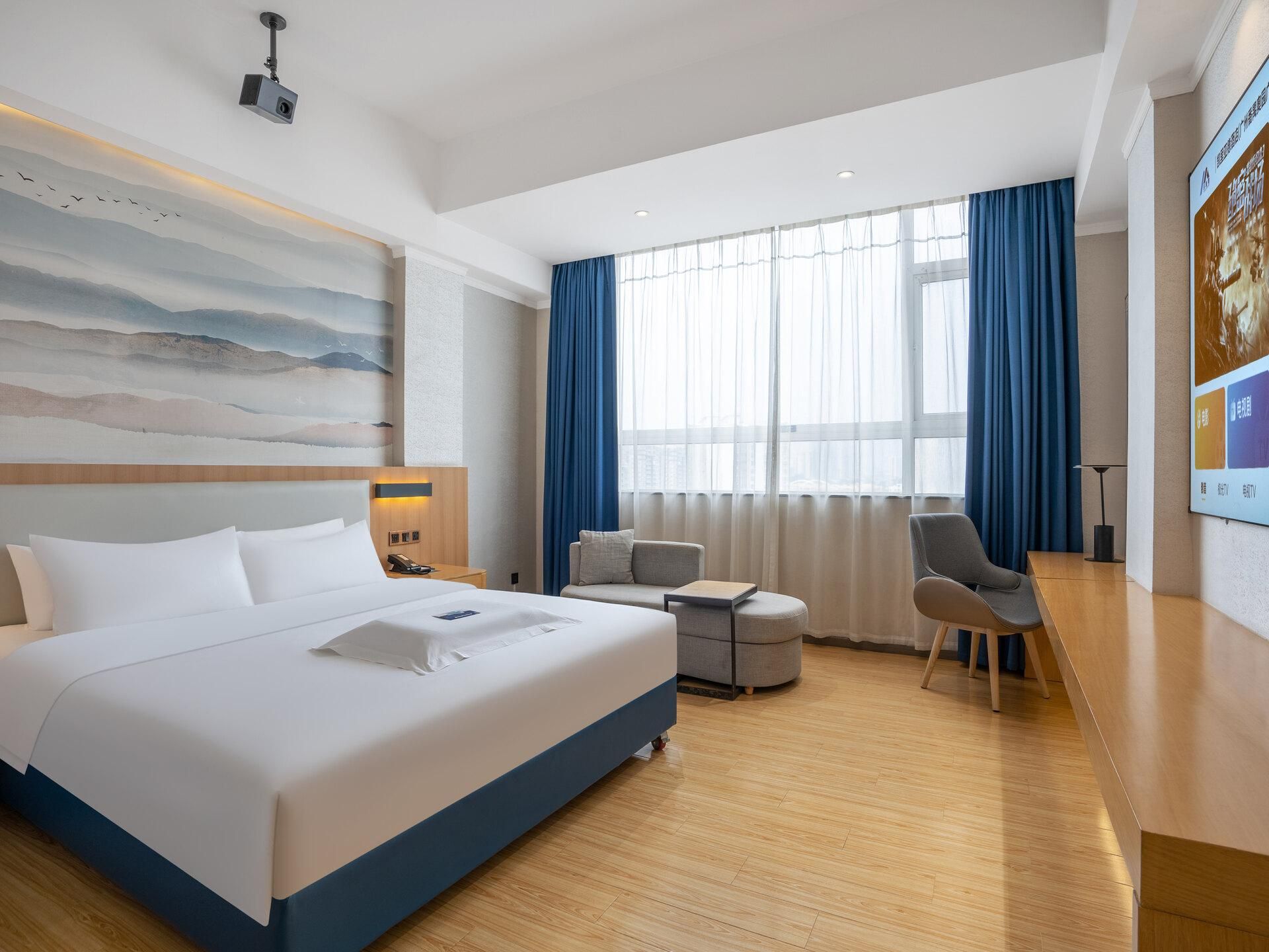WH - Zunxiang Cinema 1 Bed Room