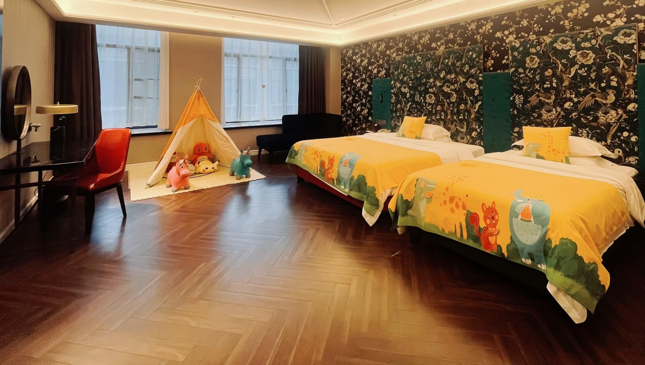 WH - Wenxin Family Room